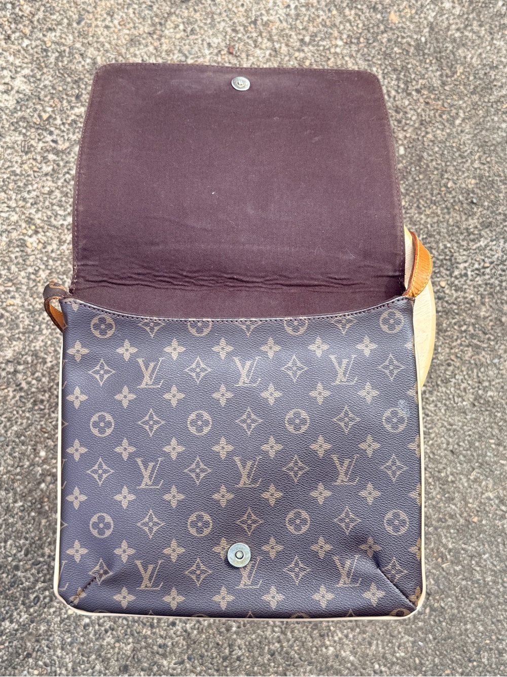 Louis Vuitton Brown Monogram Canvas Shoulder Bag - Picture 3 of 5